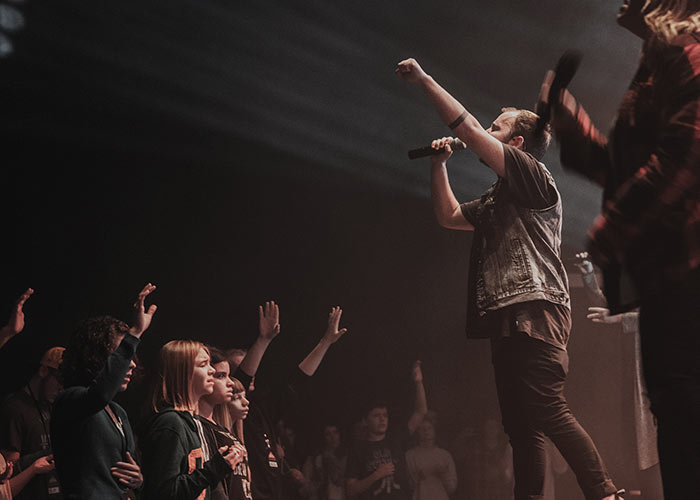 20180312-our-region-bodyimage-young-waymaker-students-worshipping