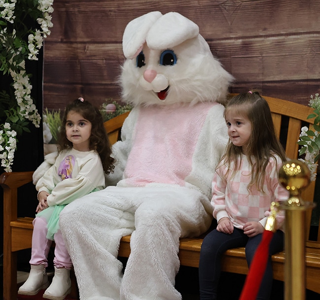 20250215-eggstravaganza-serving-IMG_9604-cropped