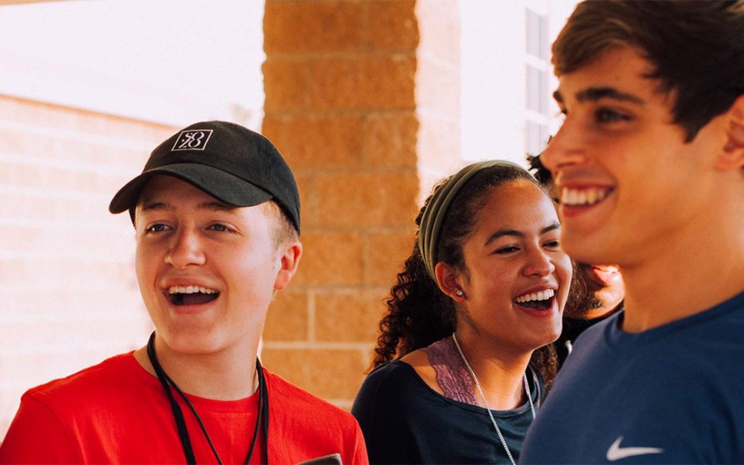 20180828-guest-headerimage-youth-smiling-laughing