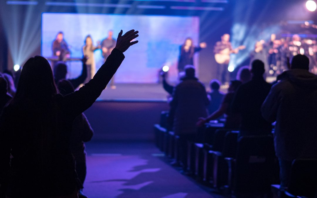 20210429-weekend-worship-photo
