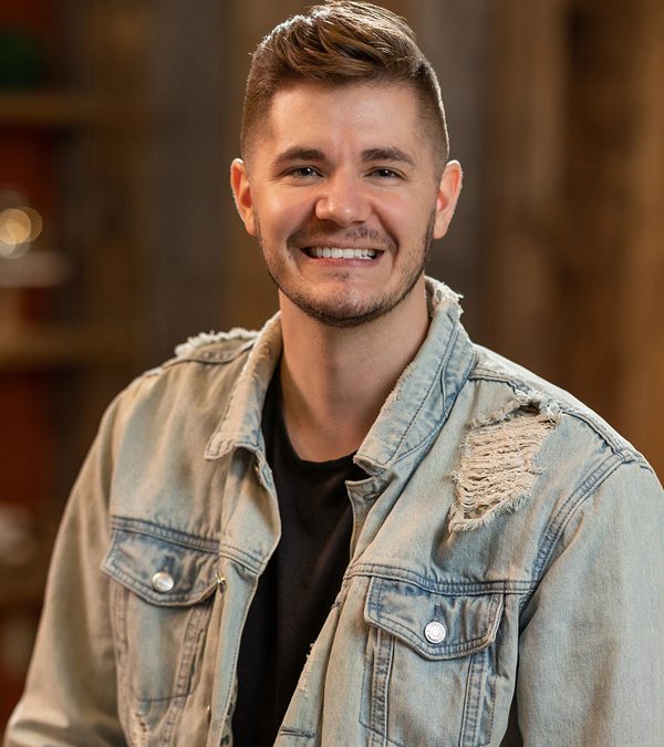 20220609-Pastor_Ben_Archer-web-600×700