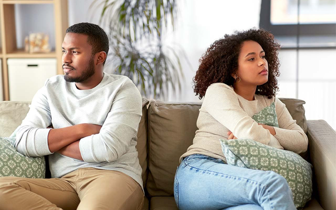 20230903-couple-refusing-to-talk-cropped_1